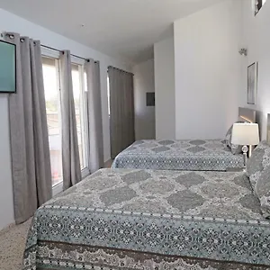 Itza-bella Aparthotel